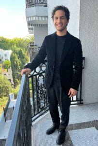 enrique arrizon height